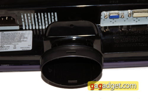 22-дюймовочка: беглый обзор FullHD-монитора LG W2253TQ-10 LG-W2253TQ_04.jpg